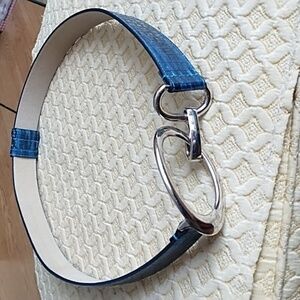 White House Black Market iridescent blue leather belt XS